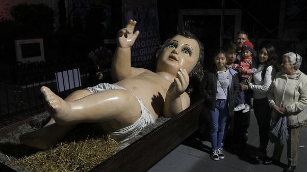 Un niño Jesús descomunal Un niño Jesús descomunal