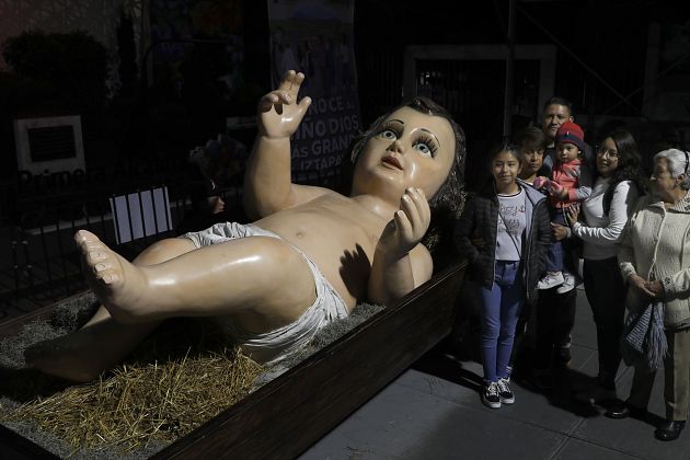 Au Mexique, un bébé Jésus géant