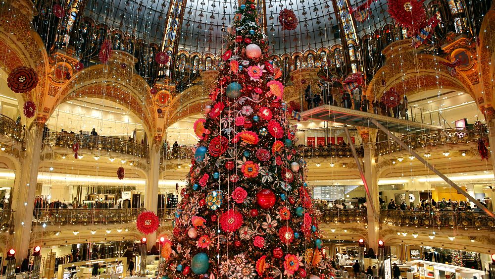 Pomp Politics Prayers As World Leaders Offer Their Christmas Wisdom Euronews