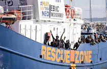 İspanyol kurtarma gemisi 'Aita Mari' Sicilya adasında 