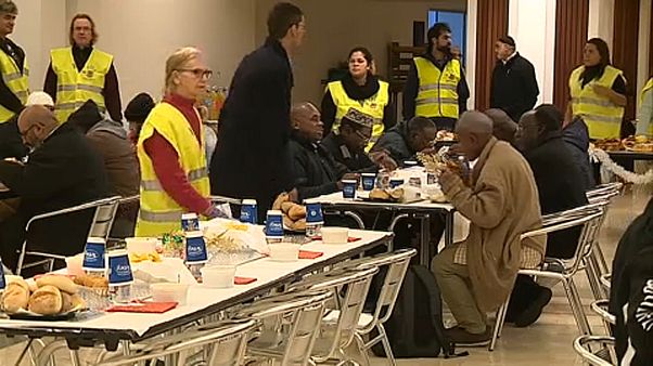 Mecsetben fogadták a hajléktalanokat Mecsetben fogadták a hajléktalanokat