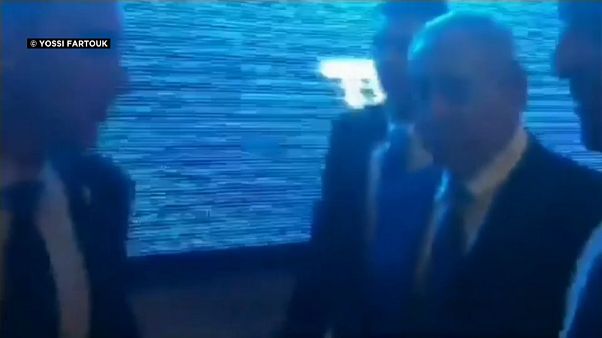 Rakete aus Gaza: Netanjahu muss bei Wahlkampf-Event in Bunker Rakete aus Gaza: Netanjahu muss bei Wahlkampf-Event in Bunker