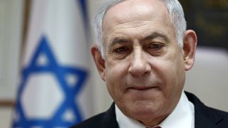 "Rocket" obriga Netanyahu a encurtar comício