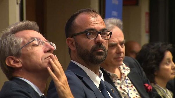 Ιταλία: Παραιτήθηκε ο υπουργός Παιδείας Λορέντσο Φιοραμόντι Ιταλία: Παραιτήθηκε ο υπουργός Παιδείας Λορέντσο Φιοραμόντι