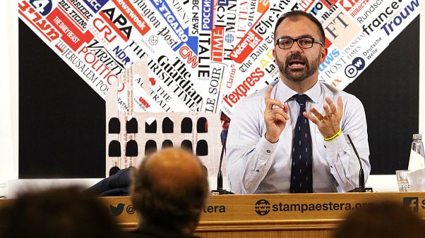 Bütçede eğitime ayrılan kaynağı az bulan İtalyan Bakan istifa etti Bütçede eğitime ayrılan kaynağı az bulan İtalyan Bakan istifa etti