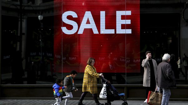 El 'Boxing Day', otra jornada de rebajas y consumismo venida del mundo anglosajón El 'Boxing Day', otra jornada de rebajas y consumismo venida del mundo anglosajón