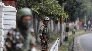Hint ve Pakistan askerleri Keşmir'de çatıştı: 6 asker öldü