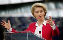 رئيسة المفوضية الأوروبية أورسولا فون دير لين أثناء إلقاء كلمة في البرلمان الأوروبي في ستراسبورغ-فرنسا -18/12/2019