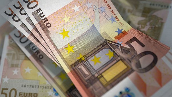 German returns lost backpack with presents and €16,000 in cash German returns lost backpack with presents and €16,000 in cash