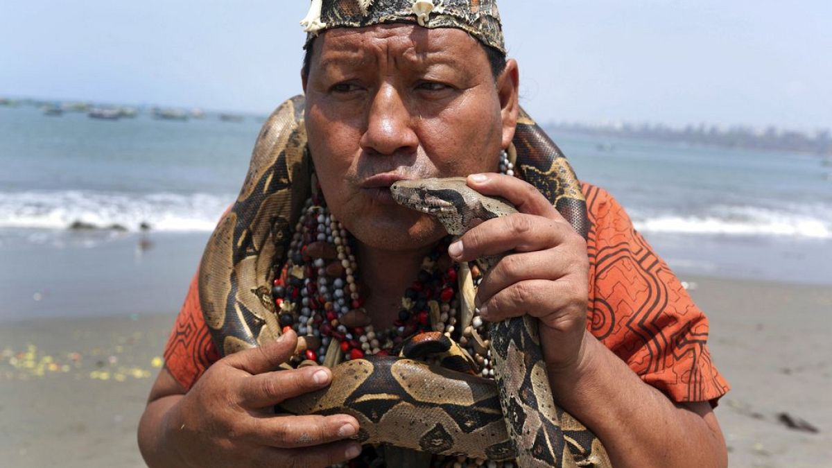 Békés évet jósolnak a perui sámánok