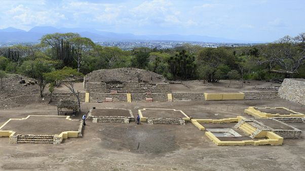 Meksika'nın Tehuacan kentinde bir arkeolojik kazı alanı Meksika'nın Tehuacan kentinde bir arkeolojik kazı alanı