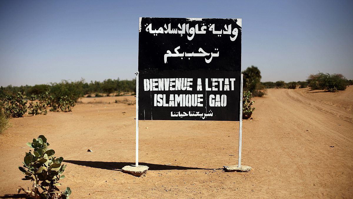 IŞİD'in Nijerya kolu Bağdadi'nin intikamı için 10 Hristiyanın kafasını kestikleri video yayınladı