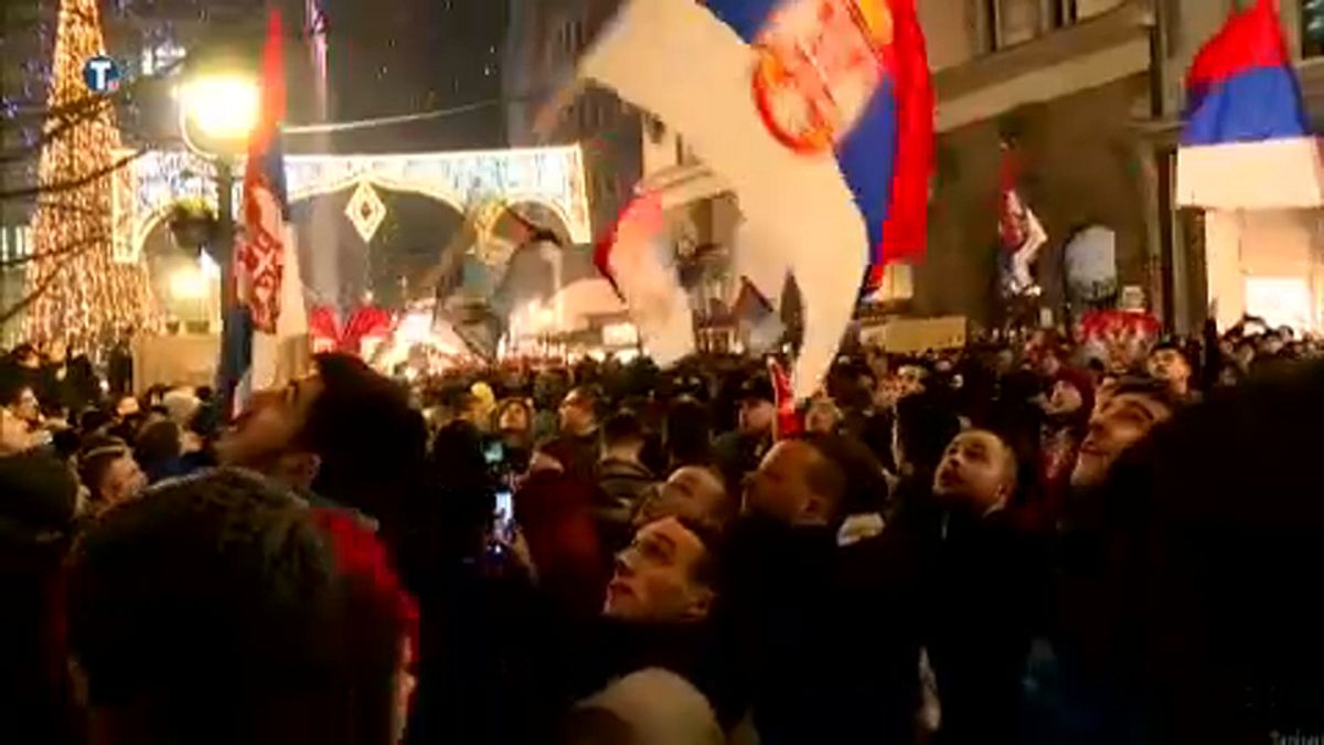 Pro-Serb protesters outside Montnegro's embassy in the Serb capital Belgrade