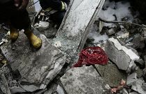 مصرع 6 أشخاص بينهم أجانب وإصابة 24 آخرين جراء تصادم حافلتين وشاحنة في مصر