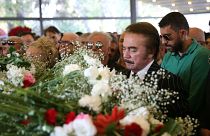 Orhan Gencebay, Yıldız Kenter'in cenaze törenine katıldı