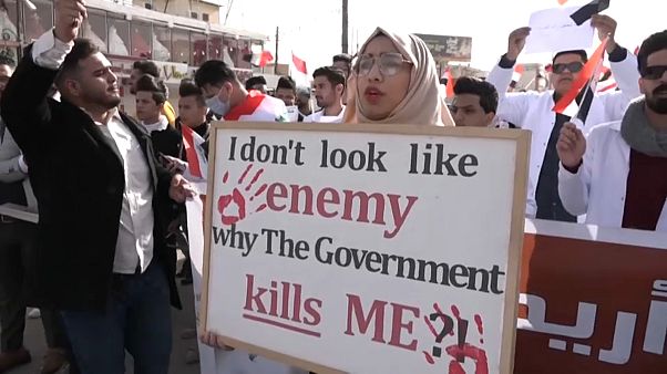 En Irak, des étudiants défilent contre la "mainmise" de l'Iran sur les institutions En Irak, des étudiants défilent contre la "mainmise" de l'Iran sur les institutions