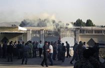 Afganistan'ın Tahar kentinde valilik yerleşkesine düzenlenen bir saldırı. (arşiv) 