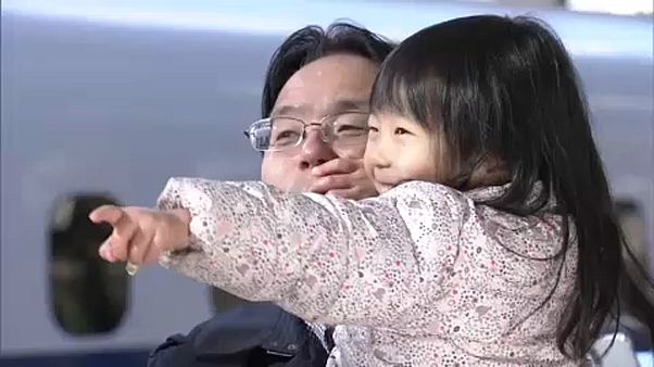 Megteltek a piacok és a vonatok Japánban Megteltek a piacok és a vonatok Japánban