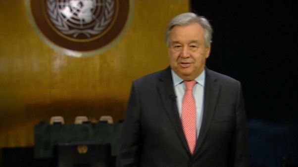 Ano Novo: Guterres pede "empenho ativo" aos jovens pelo Planeta Ano Novo: Guterres pede "empenho ativo" aos jovens pelo Planeta