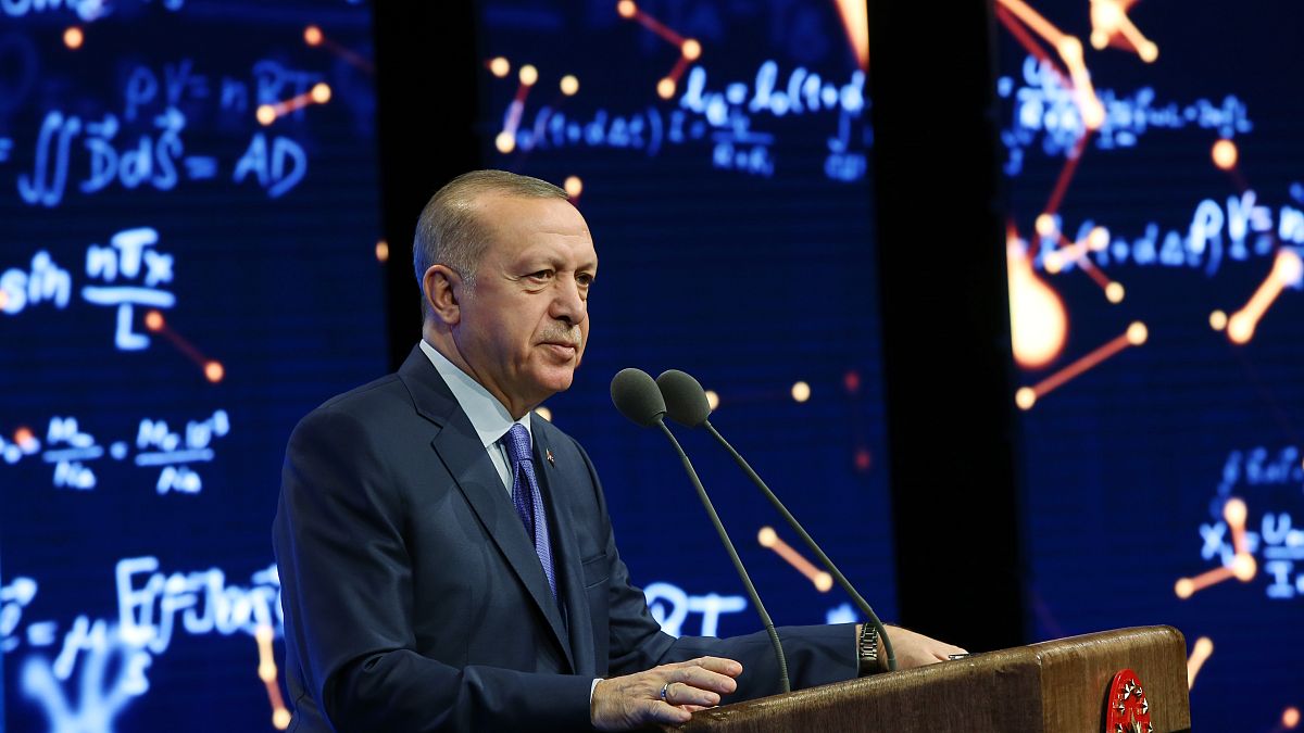Cumhurbaşkanı Recep Tayyip Erdoğan yerli otomobil için sipariş almaya başladıklarını söyledi