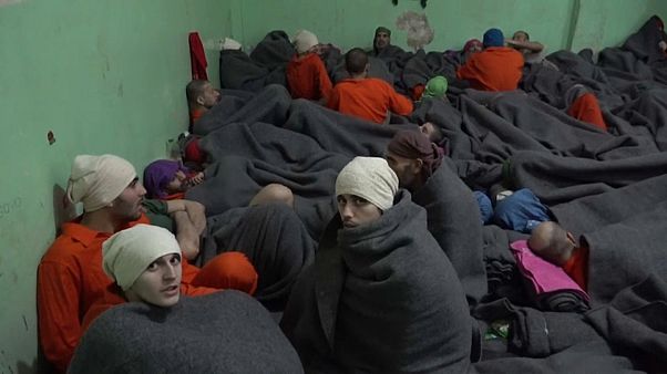 Χιλιάδες τζιχαντιστές σε κουρδικές φυλακές της Συρίας Χιλιάδες τζιχαντιστές σε κουρδικές φυλακές της Συρίας