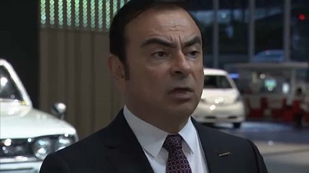 Lehet, hogy szökésben van a volt Nissan-vezér Lehet, hogy szökésben van a volt Nissan-vezér