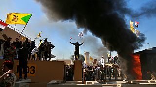 حمله به سفارت آمریکا در بغداد؛ ترامپ ایران را به سازماندهی معترضان متهم کرد