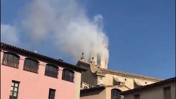 Siguen muy graves cuatro víctimas de un accidente pirotécnico en Cataluña Siguen muy graves cuatro víctimas de un accidente pirotécnico en Cataluña