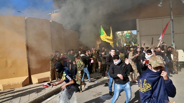 Bejutottak a bagdadi amerikai nagykövetségre síita milicisták Bejutottak a bagdadi amerikai nagykövetségre síita milicisták