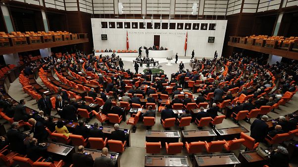 TBMM Genel Kurulu, Libya'ya asker gönderilmesine ilişkin Cumhurbaşkanlığı tezkeresini görüşmek üzere toplandı TBMM Genel Kurulu, Libya'ya asker gönderilmesine ilişkin Cumhurbaşkanlığı tezkeresini görüşmek üzere toplandı