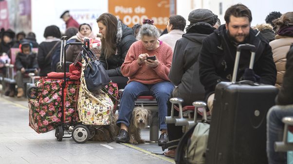 Neuer Rekord: Frankreichs längster Streik seit 1986 Neuer Rekord: Frankreichs längster Streik seit 1986