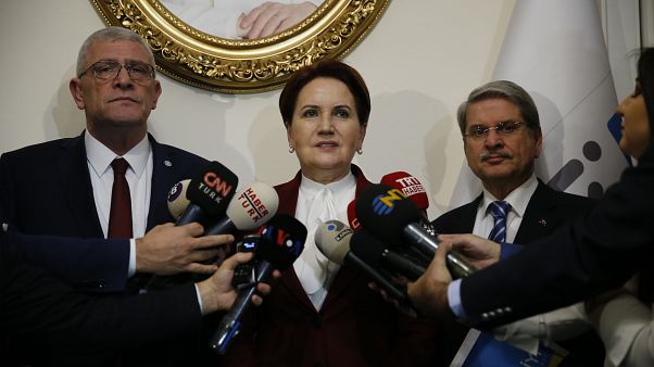 İYİ Parti Genel Başkanı Meral Akşener Libya tezkeresine hayır oyu vereceklerini açıkladı İYİ Parti Genel Başkanı Meral Akşener Libya tezkeresine hayır oyu vereceklerini açıkladı