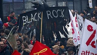 Frankreich: Empörung über Ehrenlegion für BlackRock-Chef
