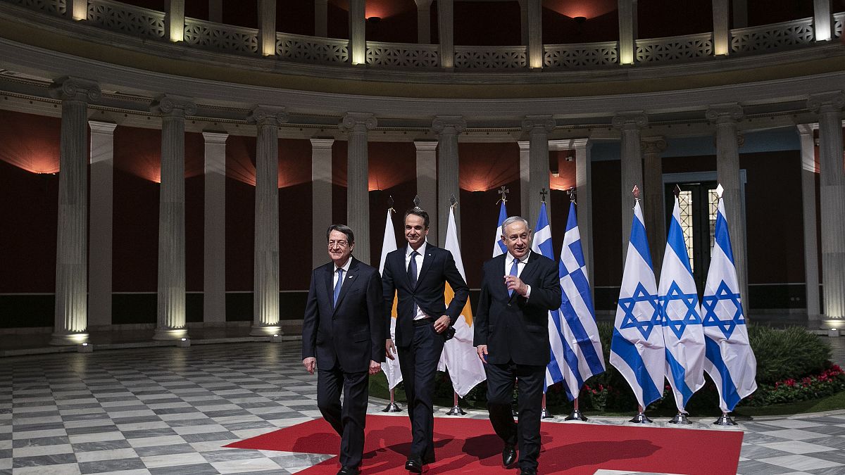 توقيع اتفاق خط أنابيب "شرق المتوسط" بين اليونان وإسرائيل وقبرص