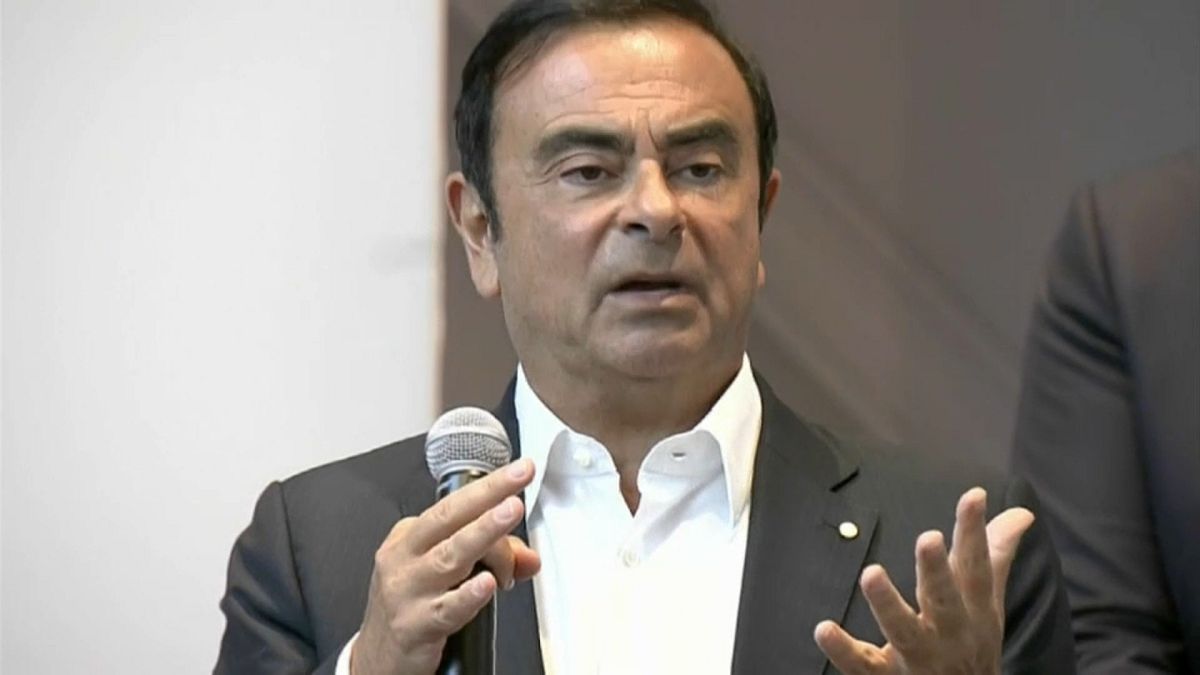 Carlos Ghosn, mandato d'arresto per l'ex presidente di Nissan-Renault