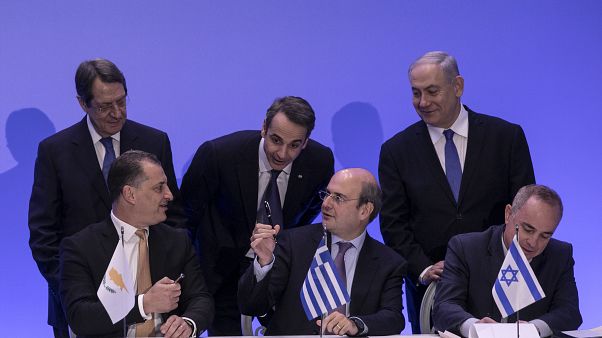 Grecia, Israel y Chipre acuerdan la construcción de un gaseoducto submarino en el Mediterráneo Grecia, Israel y Chipre acuerdan la construcción de un gaseoducto submarino en el Mediterráneo