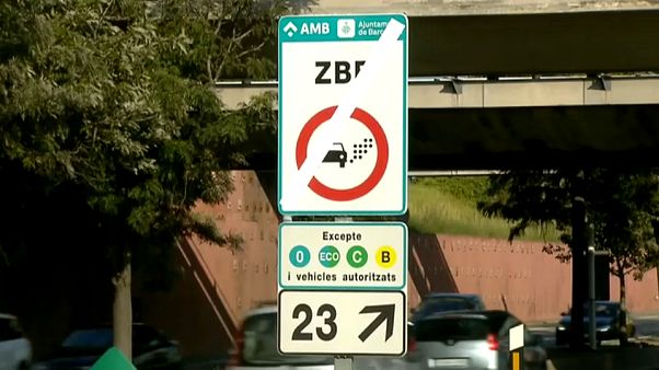 Barcelona limita entrada de veículos poluentes Barcelona limita entrada de veículos poluentes