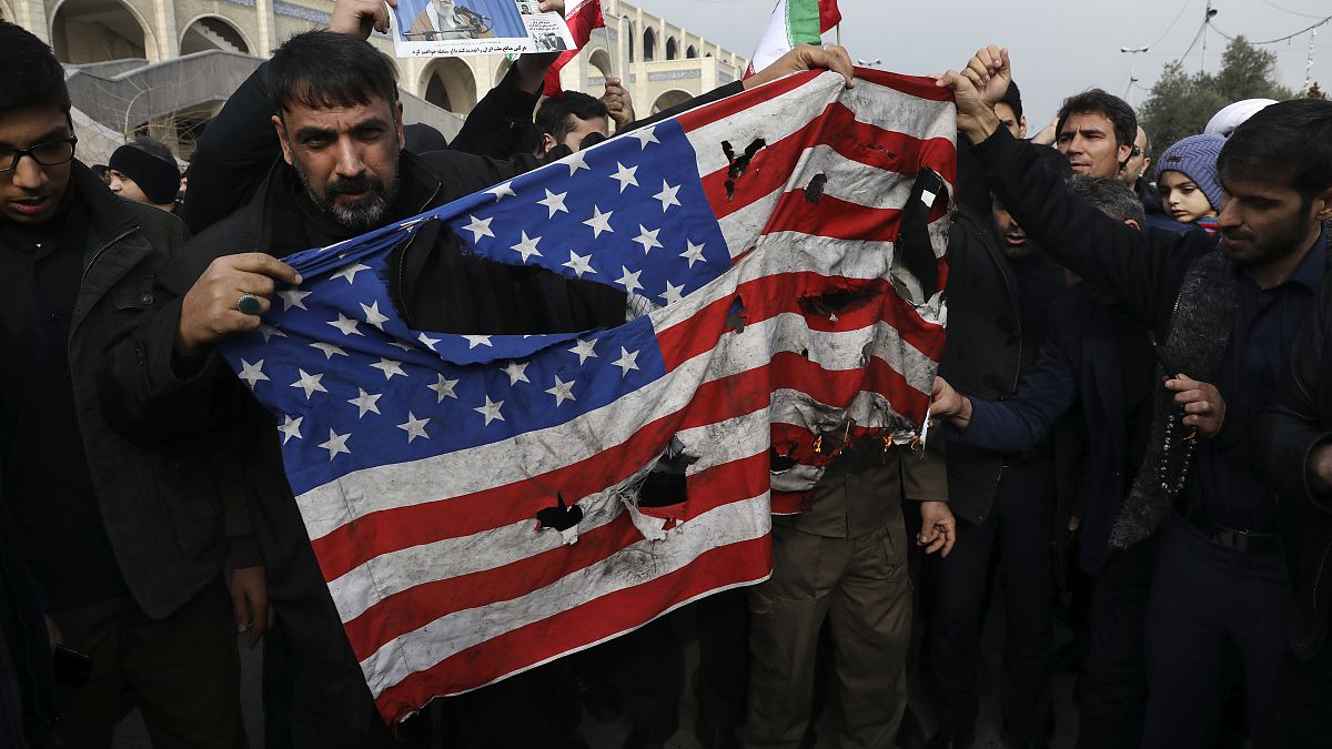 Ιράν - ΗΠΑ: Το ιστορικό μιας θυελλώδους σχέσης