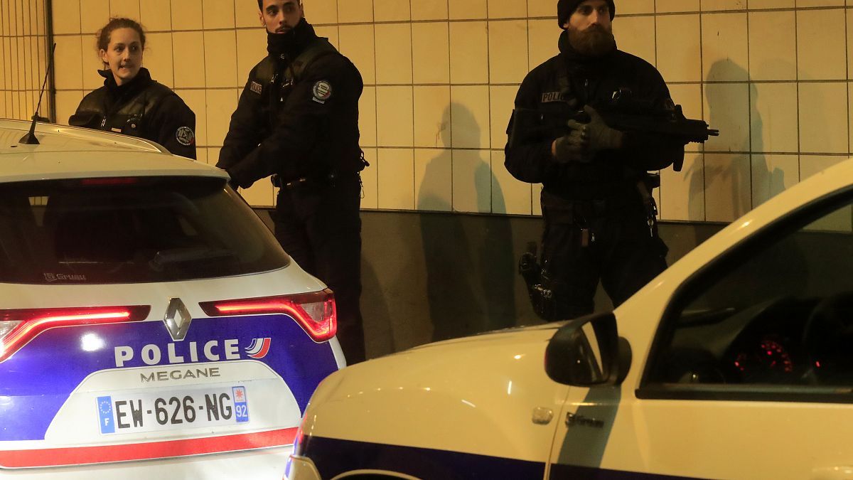 Αστυνομικοί στο Παρίσι(αρχείου)