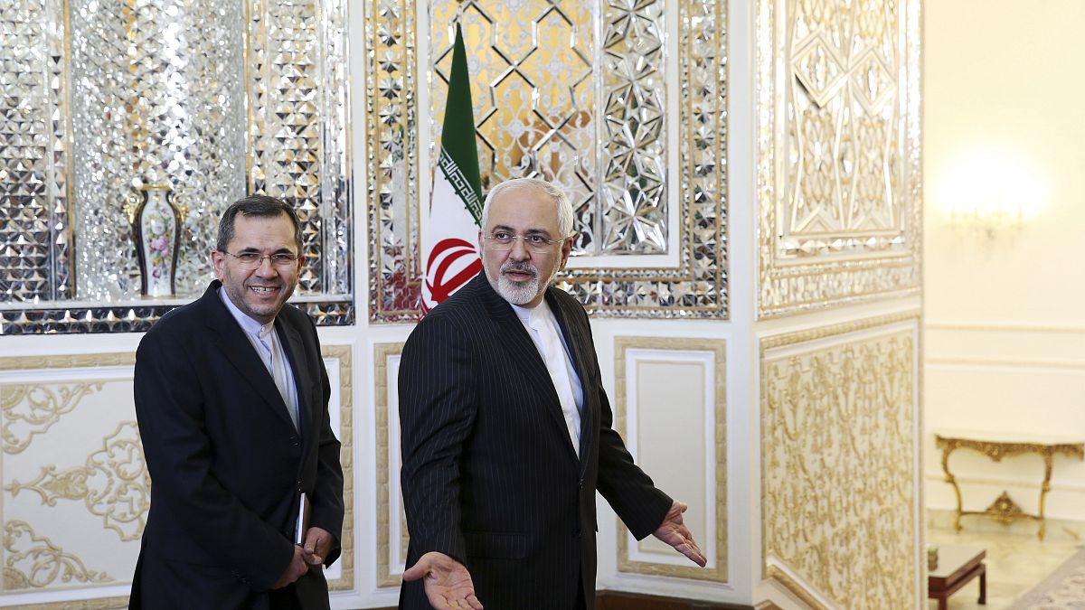 وزير الخارجية الإيرانية محمد جواد ظريف والسفير الإيراني في الأمم المتحدة مجيد تخت راونتشي