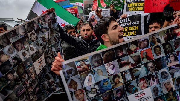 Suriye İnsan Hakları İzleme Örgütü'ne göre Suriye iç savaşının aralık bilançosu: 989 ölü Suriye İnsan Hakları İzleme Örgütü'ne göre Suriye iç savaşının aralık bilançosu: 989 ölü