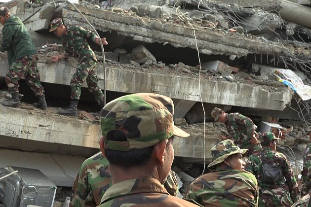 Cambogia: crolla hotel in costruzione 