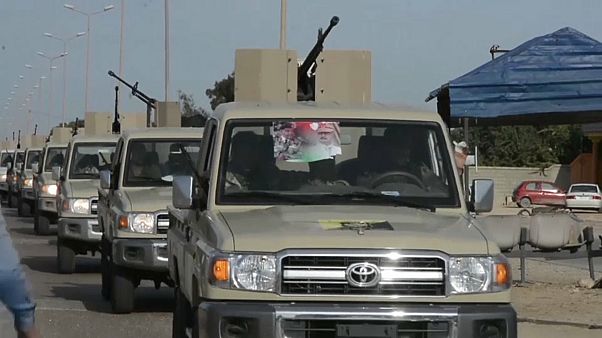 Decenas de muertos en una ofensiva rebelde en Libia antes de la llegada de las tropas turcas Decenas de muertos en una ofensiva rebelde en Libia antes de la llegada de las tropas turcas