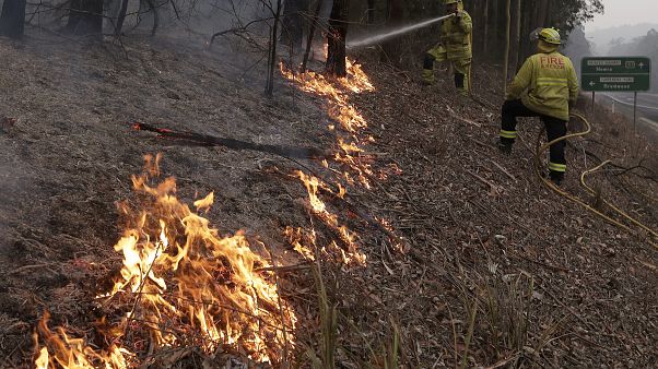Ανυπολόγιστη καταστροφή και εκατοντάδες εκκενώσεις Ανυπολόγιστη καταστροφή και εκατοντάδες εκκενώσεις
