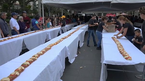 Roscón de Reyes de medio kilómetro en México Roscón de Reyes de medio kilómetro en México