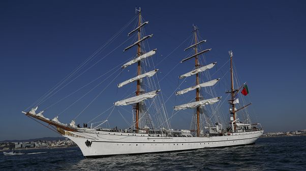 Nave Sagres ripercorre la rotta di Magellano intorno al globo Nave Sagres ripercorre la rotta di Magellano intorno al globo