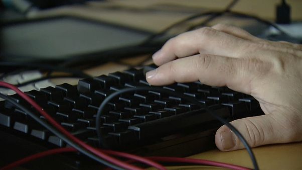 Attacco hacker all'Austria, forse c'è dietro uno stato estero Attacco hacker all'Austria, forse c'è dietro uno stato estero