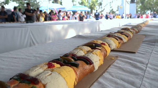 500 Meter Kuchen zum Dreikönigstag 500 Meter Kuchen zum Dreikönigstag