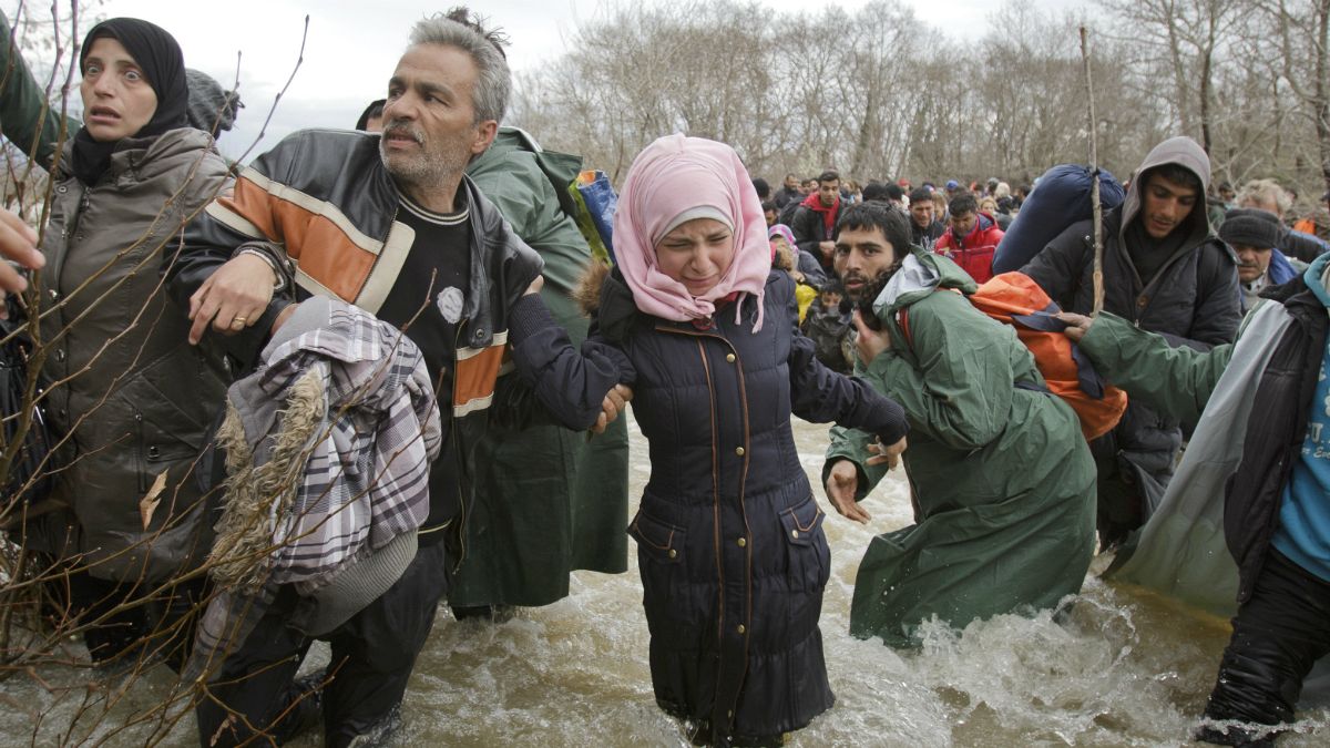 تلاش پناهجویان برای ورود به اروپا