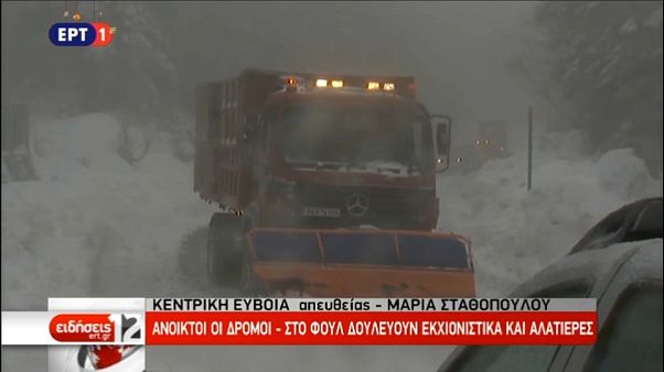 Грецию завалило снегом Грецию завалило снегом